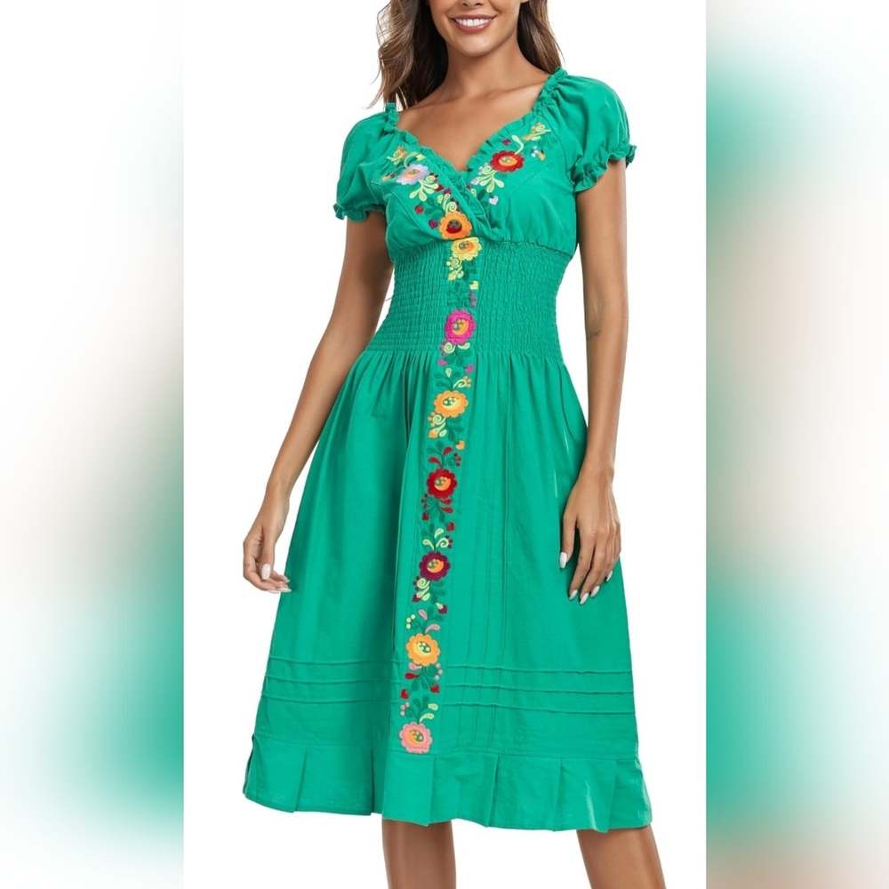 Green Floral Embroidered Dress - Picture 3 of 9